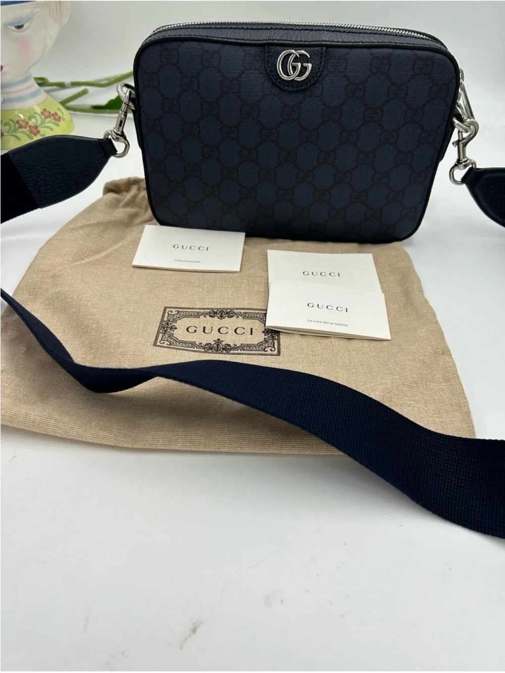 Unisex Gucci black/Navy GG Ophelia Supreme Camera Bag - Picture 2 of 11